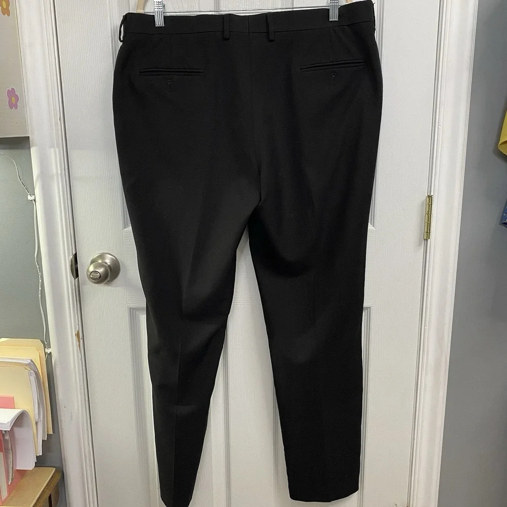 J.M. Haggar Men's Black Flat Front Premium Comfort Fit Dress Pants Sz 38x32 SLIM